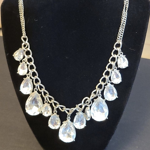 Necklace silver color with faux stones - Picture 1 of 4